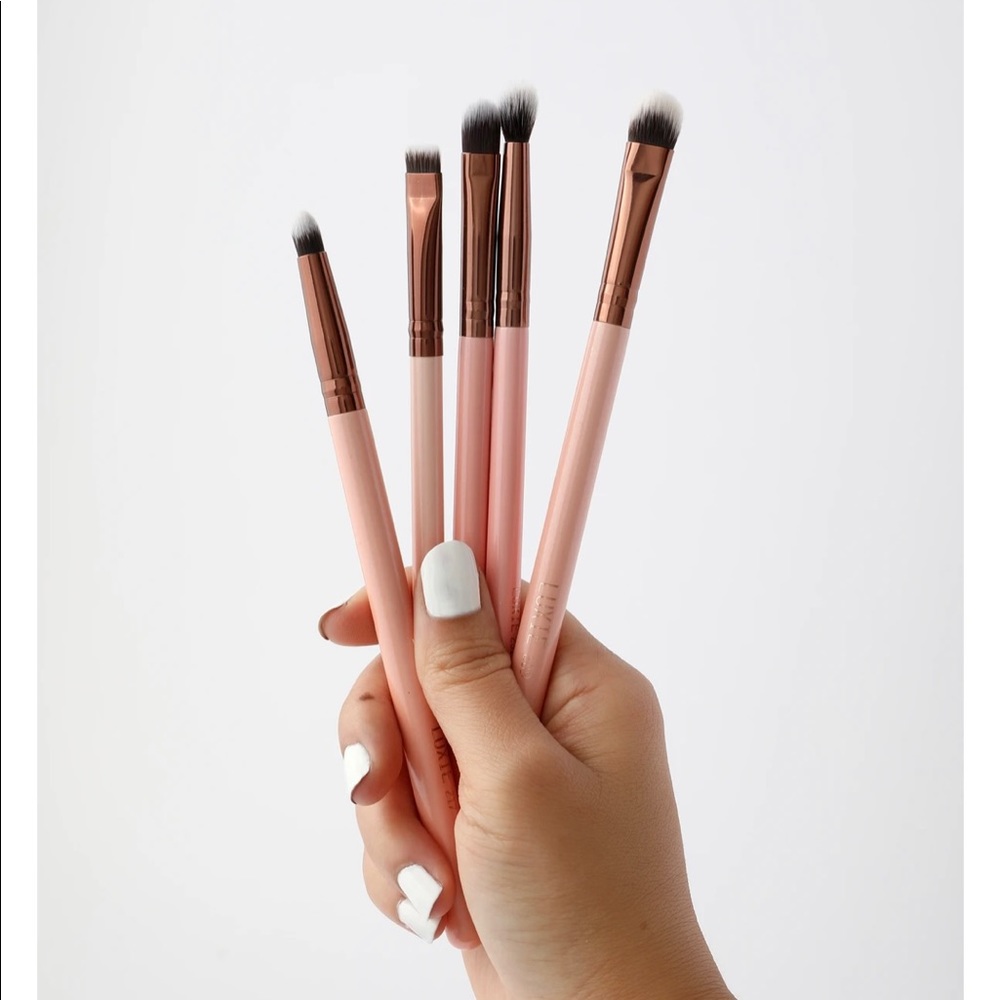 AUTHENTIC LUXIE EYECONIC EYE SET -ROSEGOLD